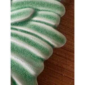 Pottery barn large display plate decore piece stunning 3D in mint condition